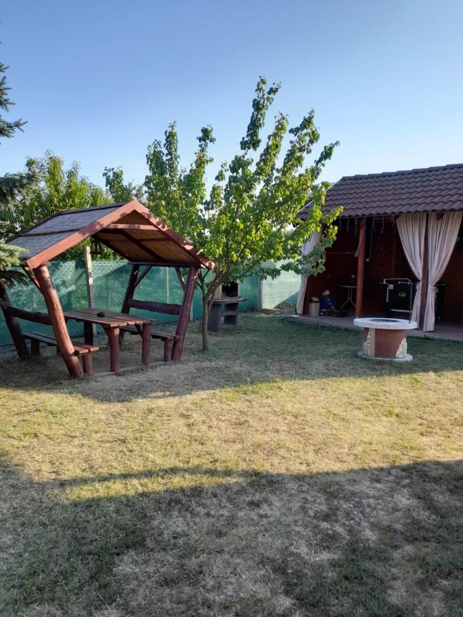 Vadrozsa Vendeghaz-Apartman 代姆延 外观 照片